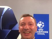 Roberto Nava saluta e ringrazia, con garbo, i tifosi del Gigante