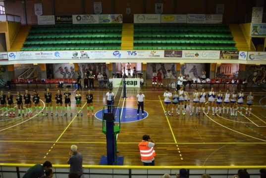 Volley femminile. Ottimo esordio interno per la Seap. La Mediolanum si arrende 3-0