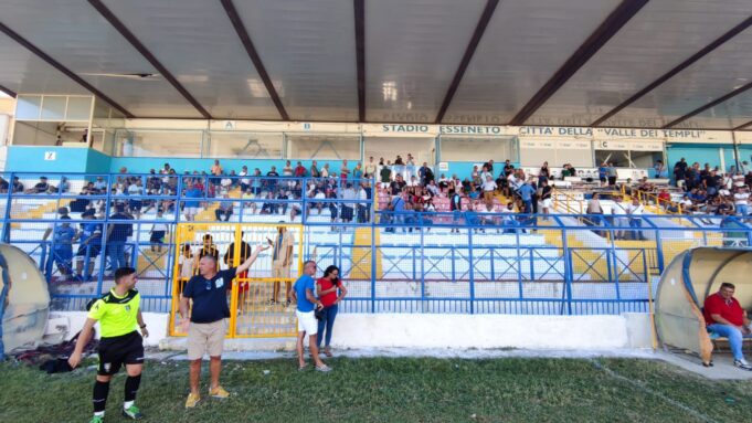 Akragas Tribuna tifosi 2