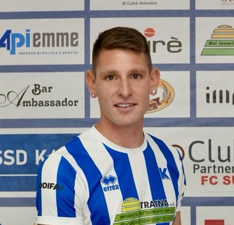 Pierce Kamarat