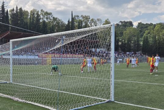 Eccellenza semifinale play off, Trebisacce – Kamarat 2 – 0. Si decide al ritorno
